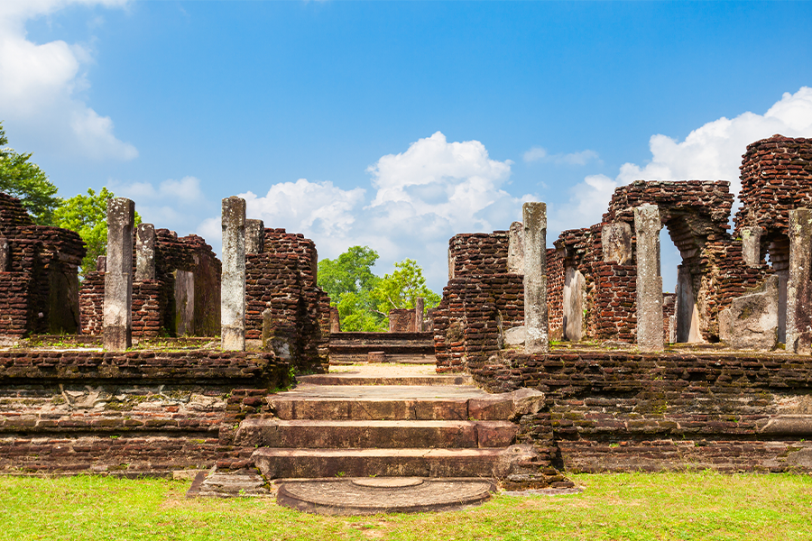 Polonnaruwa Ancient Kingdom Day Tour